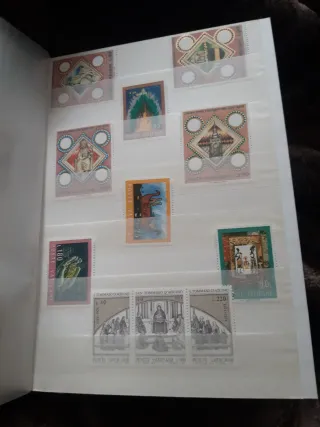 Tutti i francobolli del pontificato di Paolo VI