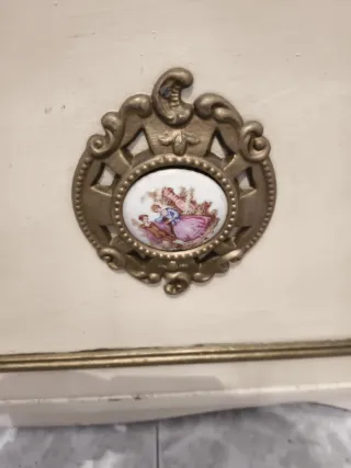 Mueble recibidor mármol y oro