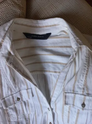 Camisa Zara rayas beige y blanca elástica