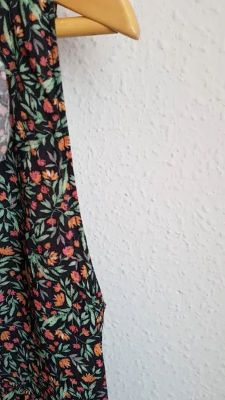 Vestido floral ZARA talla L
