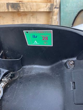 vendo Piaggio Beverly 125 Negra  Acepto el cambio