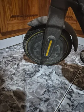 Patinete Eléctrico Xiaomi (Batería Agotada)