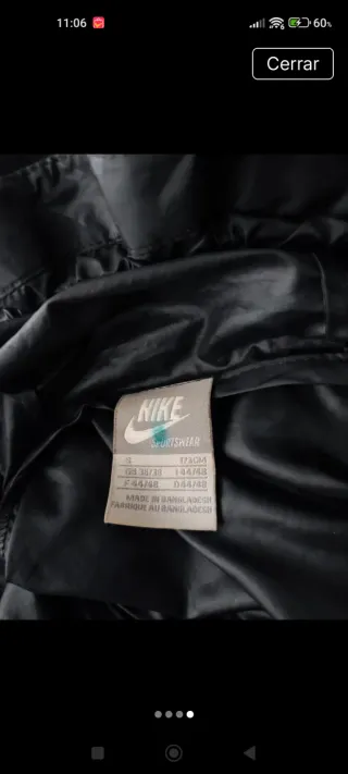 Chubasquero Nike Negro