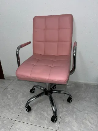 Silla rosa giratoria