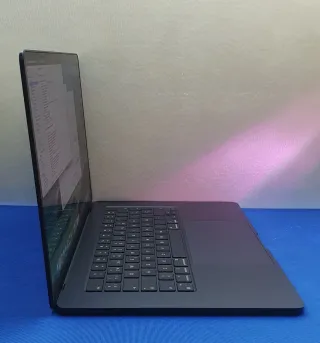 Portatile MacBook Air 15 M3 8GB RAM 256GB SSD 2024