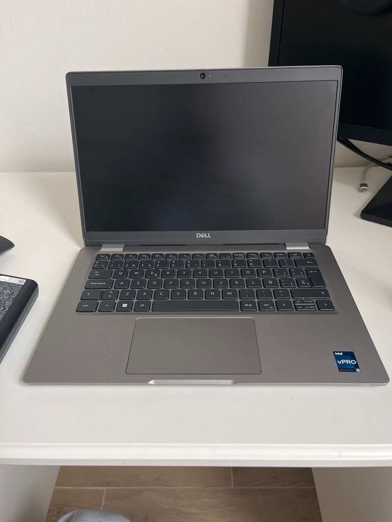 Dell Latitude 5330 i5 vPro | Portátil profesional afbeelding 3
