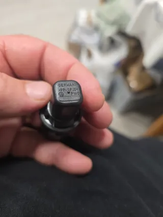 VAG Tope Búfer Puerta Maletero 6Q6827499C