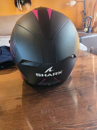 Casco Shark Negro y Rosa