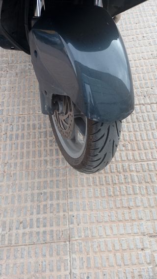 Aprilia Atlantis 500cc Maxi-Scooter