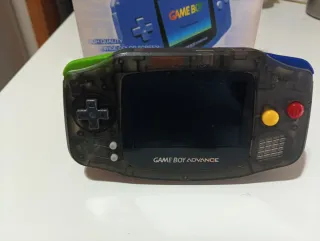 Nintendo Game Boy Advance con schermo IPS