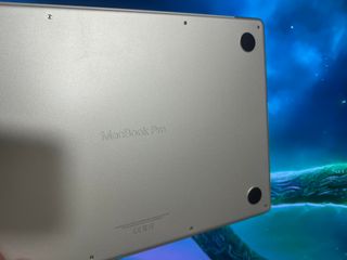 Macbook Pro 14" Chip M3 da 2 TB di disco - Nuovo