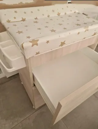 Cambiador bebé con bañera