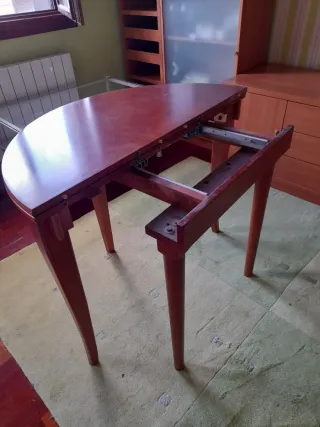 Mesa de comedor extensible de madera