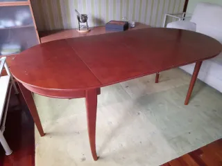 Mesa de comedor extensible de madera