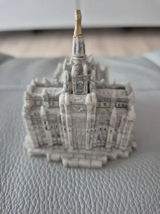 Maqueta Catedral de Milán Il Duomo en Resina