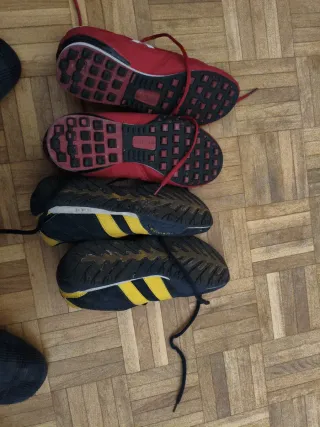 Zapatillas Kelme y TS rojas y negras