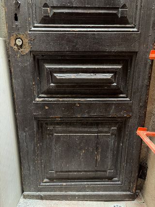 Puerta antigua madera maciza