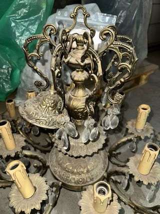 Lámpara de bronce, con 16 brazos