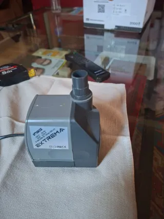 Bomba de agua externa (9.5x9.5x7.5)