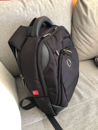 Mochila Delsey Paris Quaterback 15 Negra