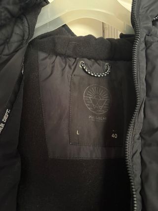 Abrigo plumífero negro