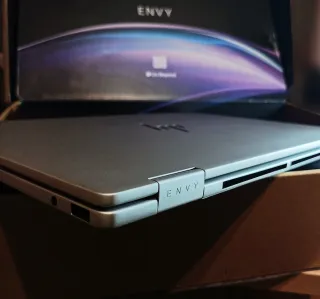 Portátil táctil 2 en 1 HP Envy x360 Ryzen 7 1TB