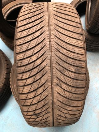 245/45 R17 99V