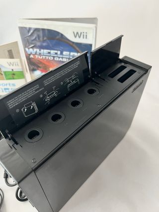 Nintendo Wii Nera RVL-001 + Scatola e Giochi