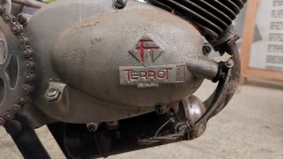 Ciclomotor TERROT restaurado