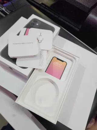 Scatola iPhone 11 Nera