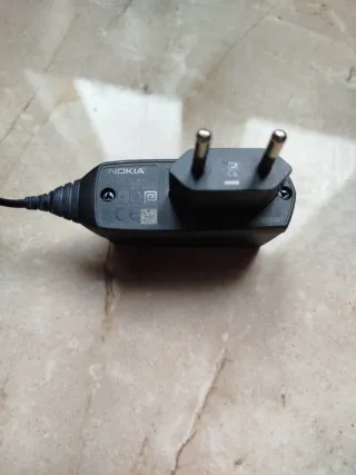 Caricabatterie Nokia AC-8E Originale