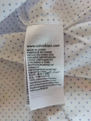 Camisa Calvin Klein original a estrenar.