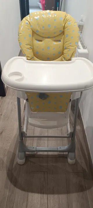 Trona y bañera para bebé