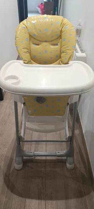 Trona y bañera para bebé