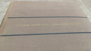 Diccionario Español Alemán de Medicina Vintage
