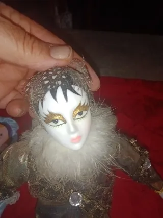 Bonito lote de figuras de arlequines de cerámica