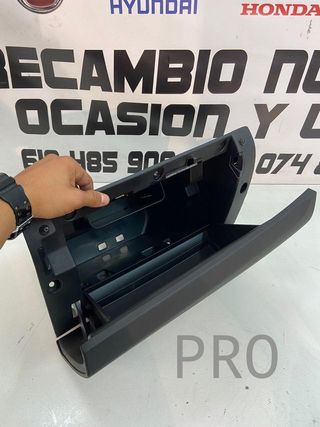 Guantera compartimento volvo v40