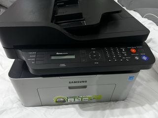 Impresora Samsung Xpress M2070F Multifunción