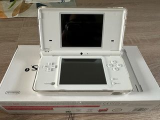 Nintendo DSi Blanca + 3 Juegos + Accesorios