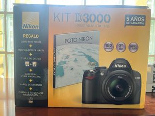 Camara + Kit Nikon D3000 + Objetivo AF-S DX 18-55