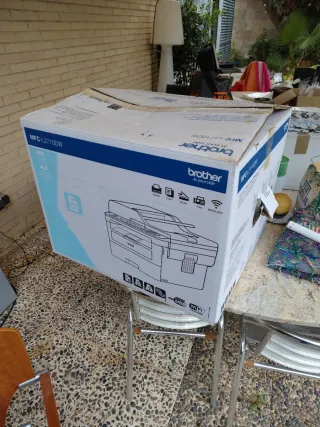 Stampante multifunzione Brother MFC-L2710DW