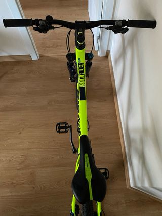 Bicicleta 27,5” Talla L Btwin Rockrider ST 520