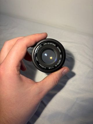 Olympus Zuiko AUTO-S 50mm f/1.8 Lente