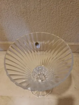 Jarrón de cristal tallado