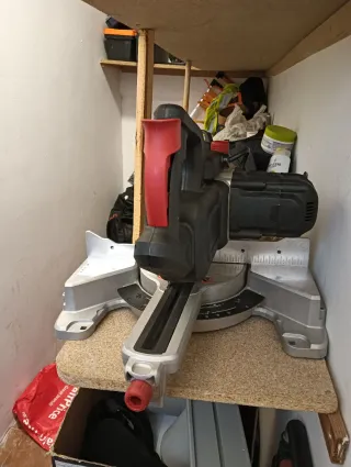 Ingletadora Wurth casi nueva con luz integrada