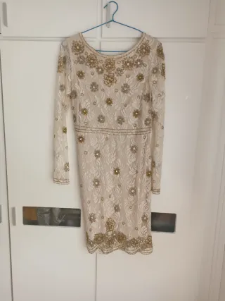 Vestido fiesta beige y dorado