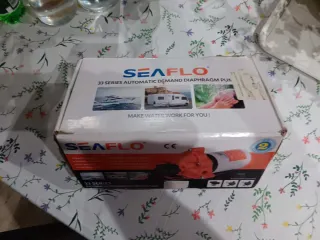 Bomba de agua SEAFLO 12V