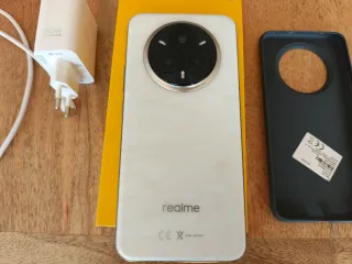 Realme 14 Pro+ Caja y Cargador 80W