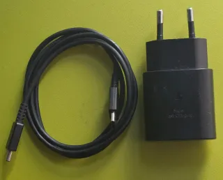 Caricabatterie Samsung EP-TA800 Nero