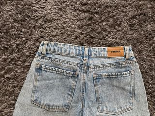 Pantalón baggy celeste